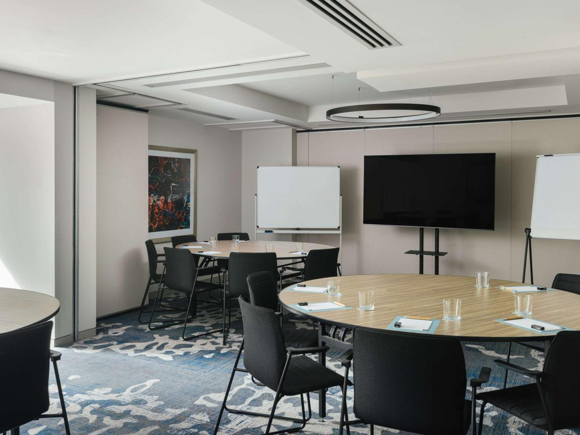 The Olsen Melbourne Art Series Exterior foto Meeting room