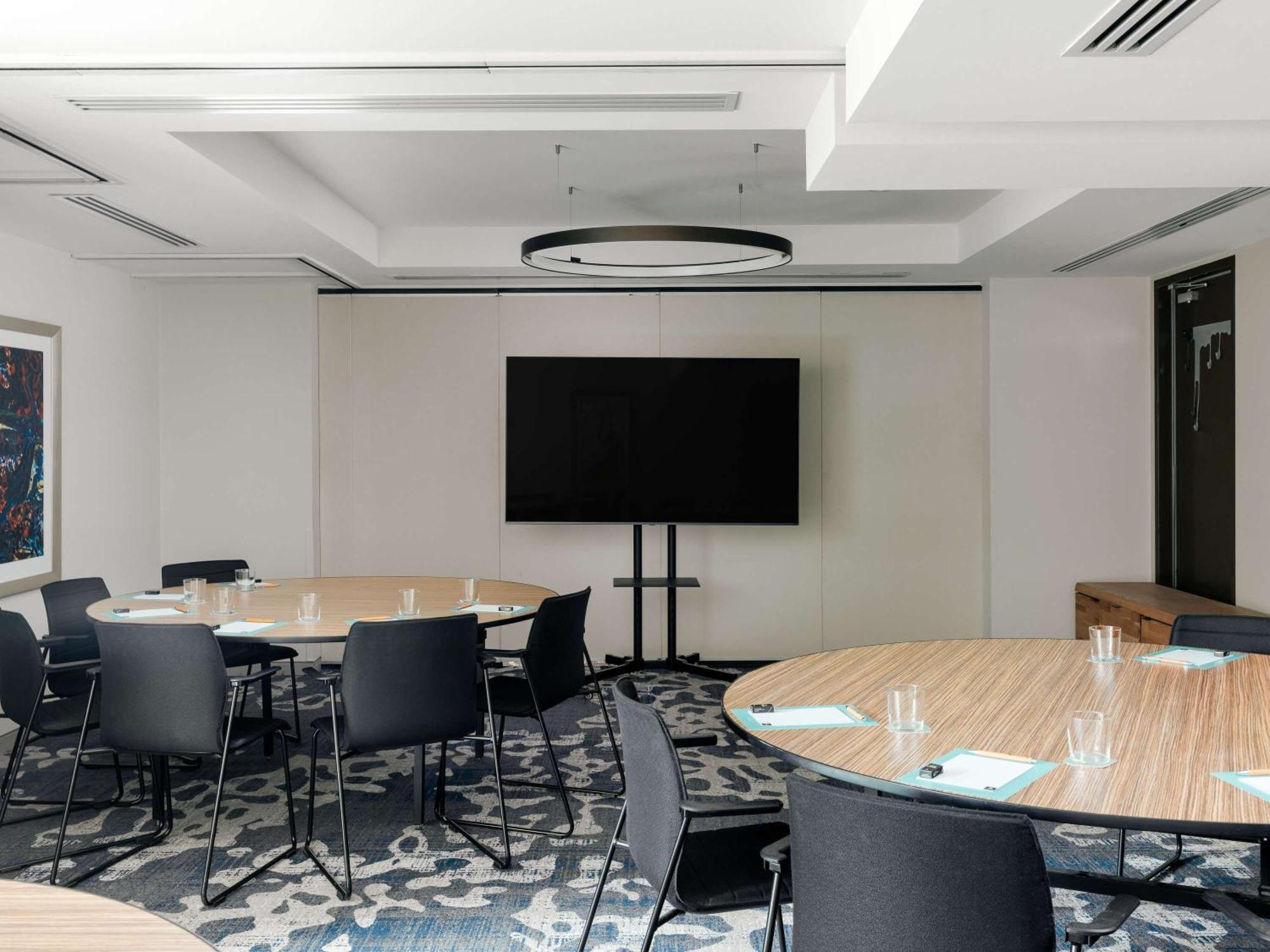 The Olsen Melbourne Art Series Exterior foto Meeting room at the hotel